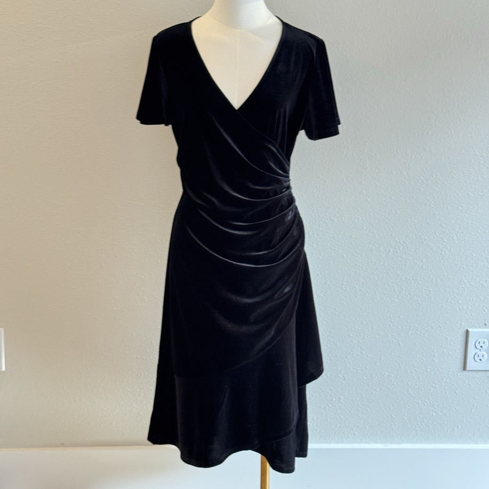 Anne Klein Black Velvet Dress Stretchy Sz 10 Flutter Sleeve Classic Whimsigoth